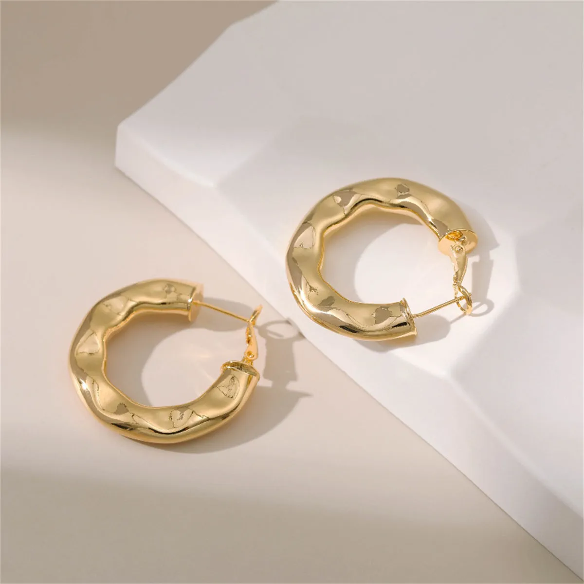 18K Gold-Plated Hammered Geometric Hoop Earrings