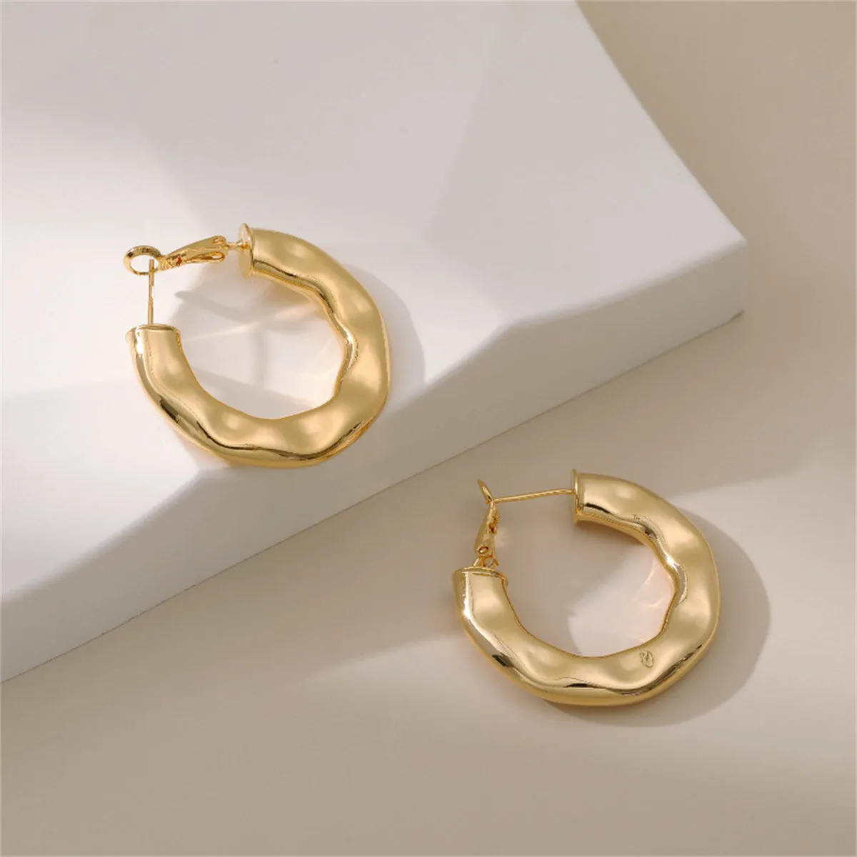 18K Gold-Plated Hammered Geometric Hoop Earrings