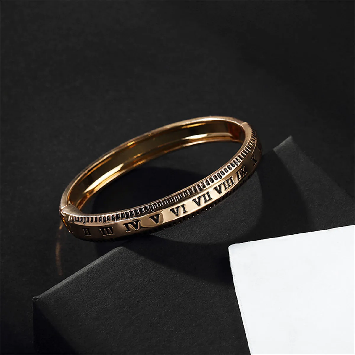 18K Gold-Plated Roman Numerals Hinge Bangle