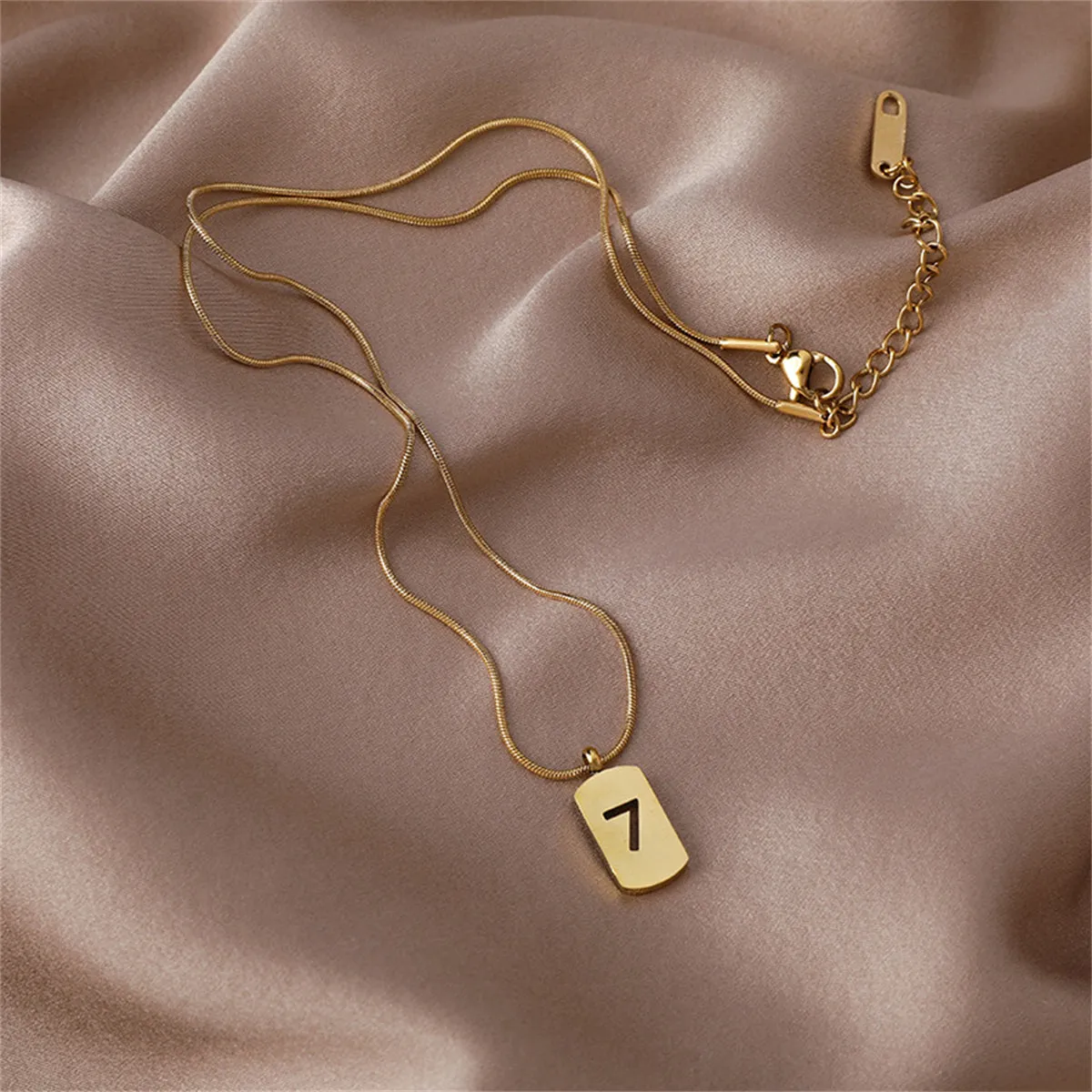 18K Gold-Plated Seven Days Nice Week Pendant Necklace