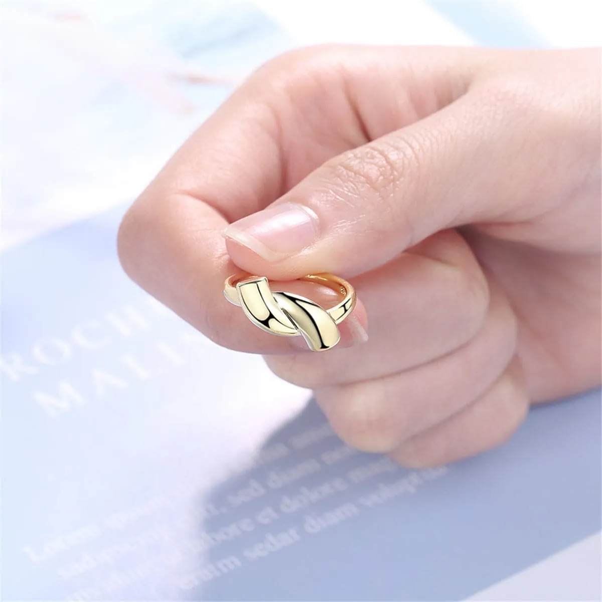 18K Gold-Plated Twisted Smooth Geometric Bypass Ring