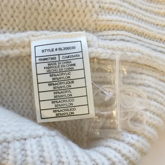 BB DAKOTA Women's Bobble Yum Cream Sweater, Women's Small, NWT