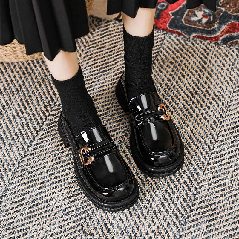Bjlxn 2023 new spring women's loafers British style Black casual shoes Fashionable metal decoration Party and work wear size 41-43