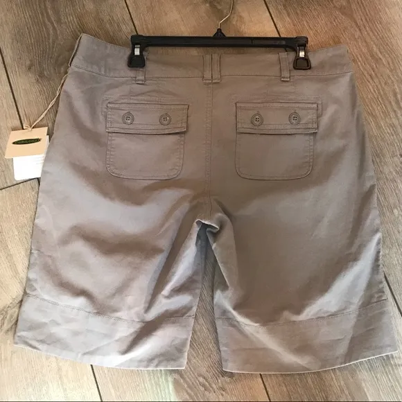 Cariloha Women's Shorts   Size 10   COLOR - GRIFFIN GRAY