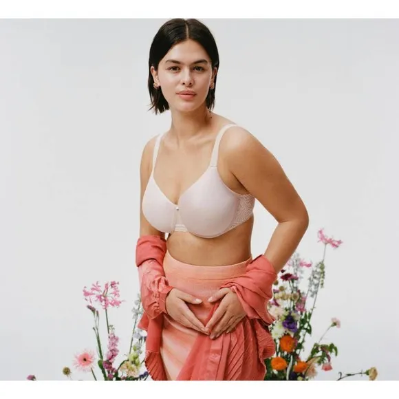 Chantelle Women's C Jolie Memory Foam T-Shirt Bra SZ 32D