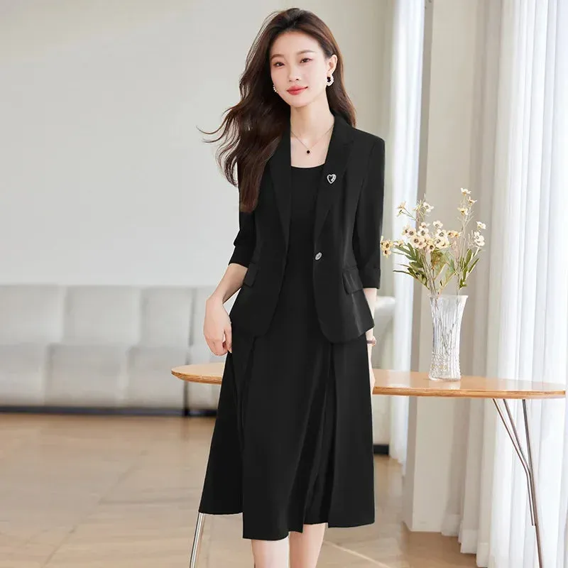 Chic Minimalist Women's Suit - Perfect Workplace Elegance