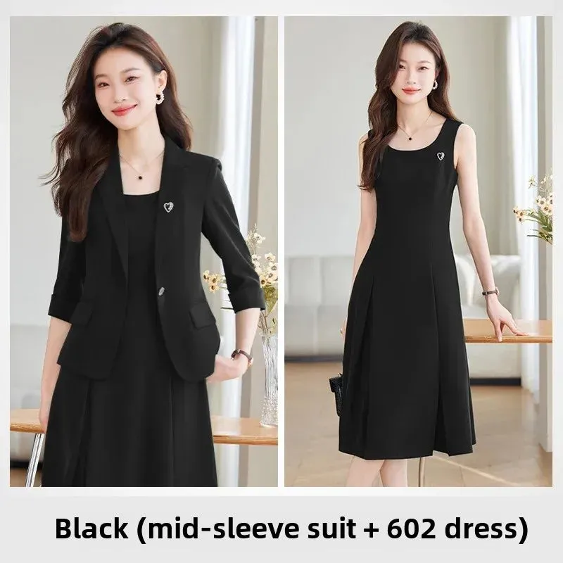 Chic Minimalist Women's Suit - Perfect Workplace Elegance