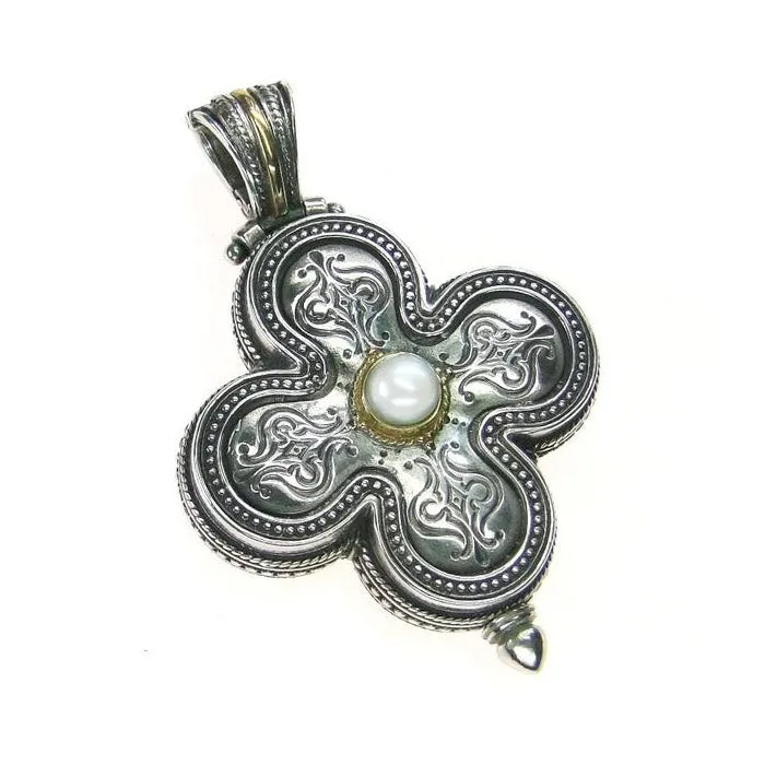 Clover Locket