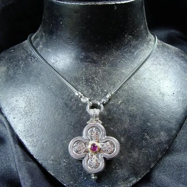 Clover Locket