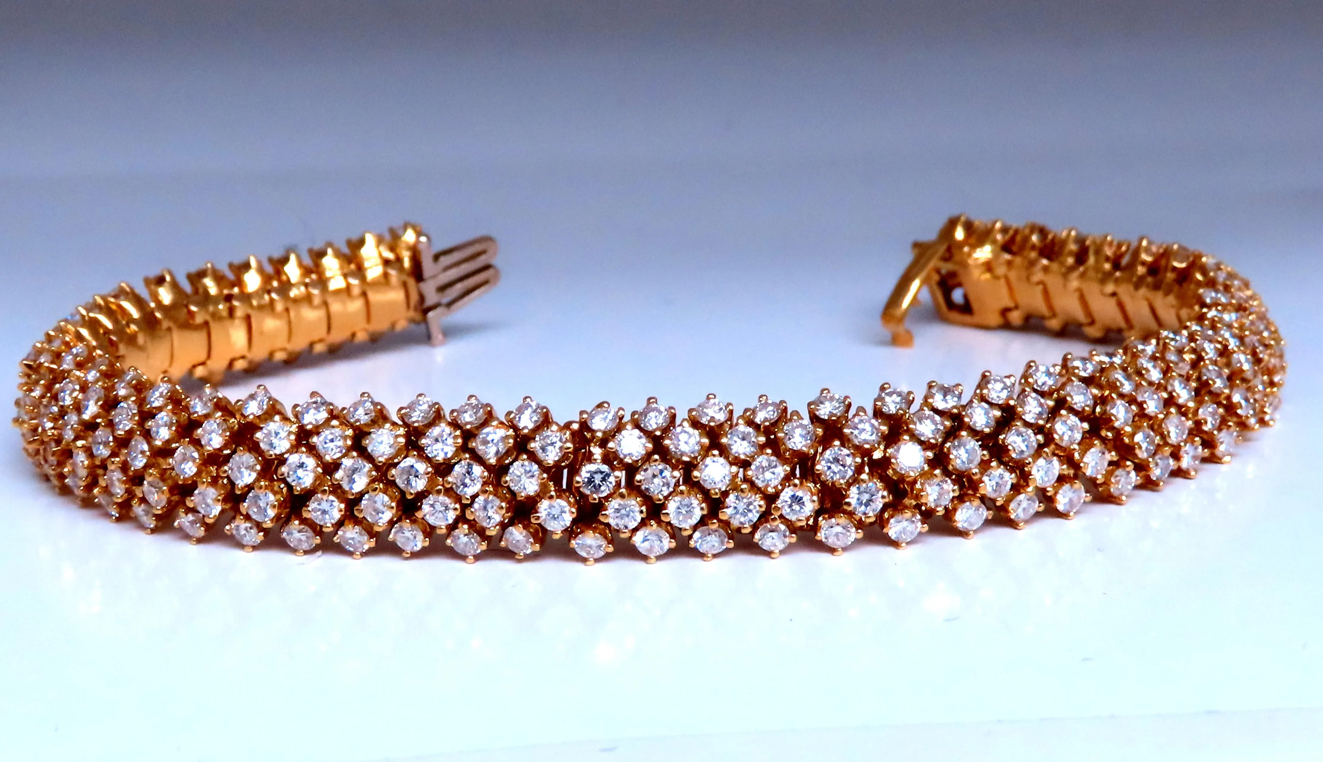 Estate 10ct Natural Round Diamonds Dome Bracelet 18kt Gold 12363