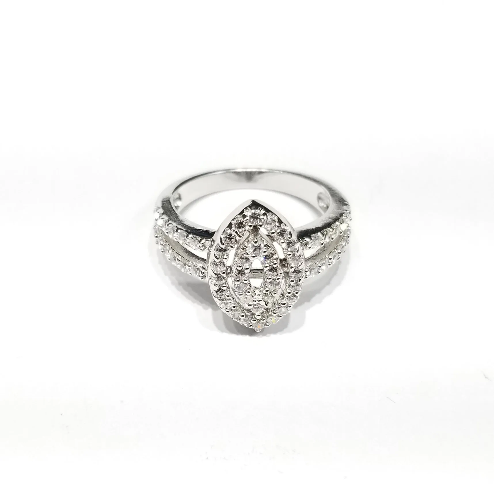 Glamorous Women's CZ Ring (Sterling Silver)