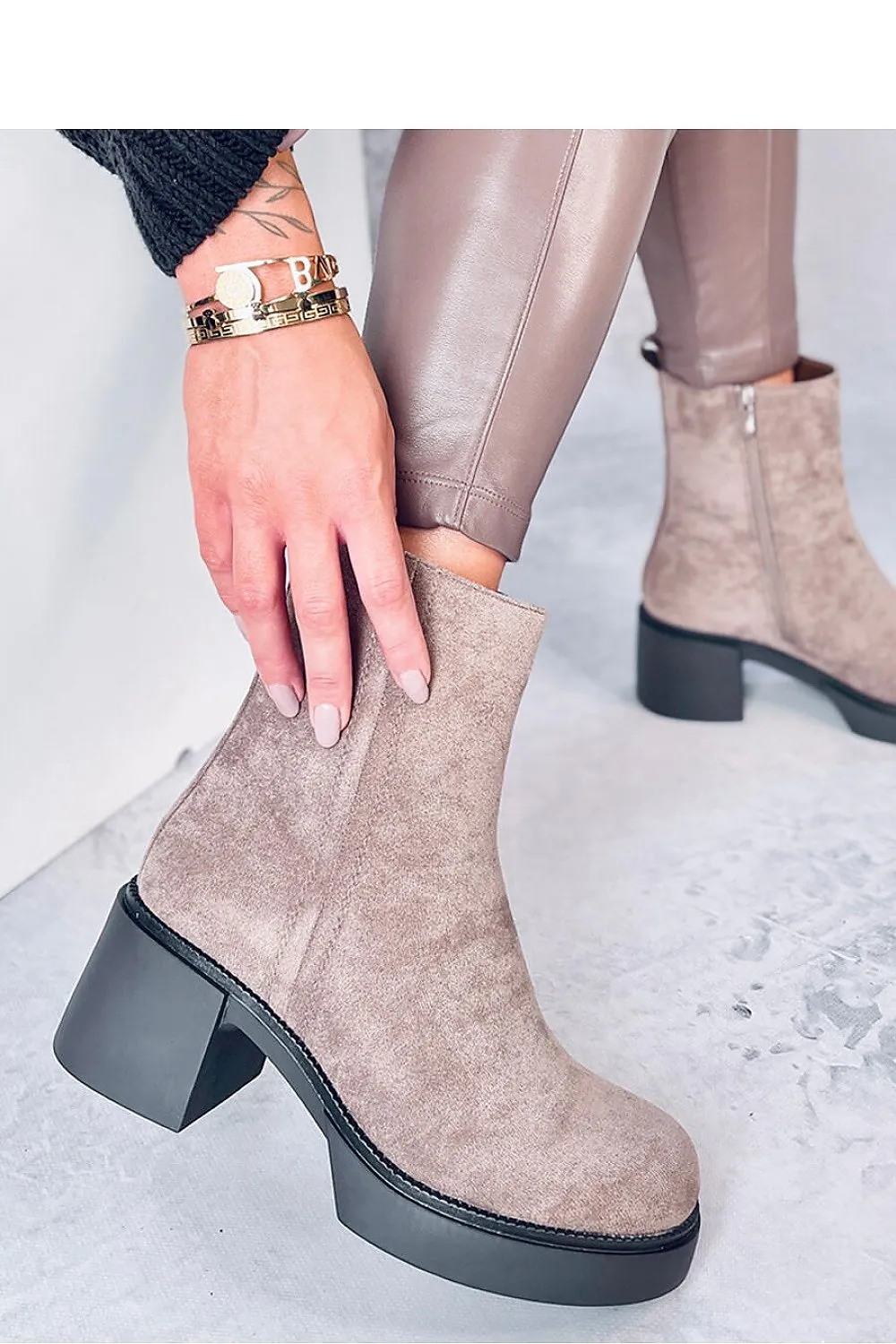 Heel boots
