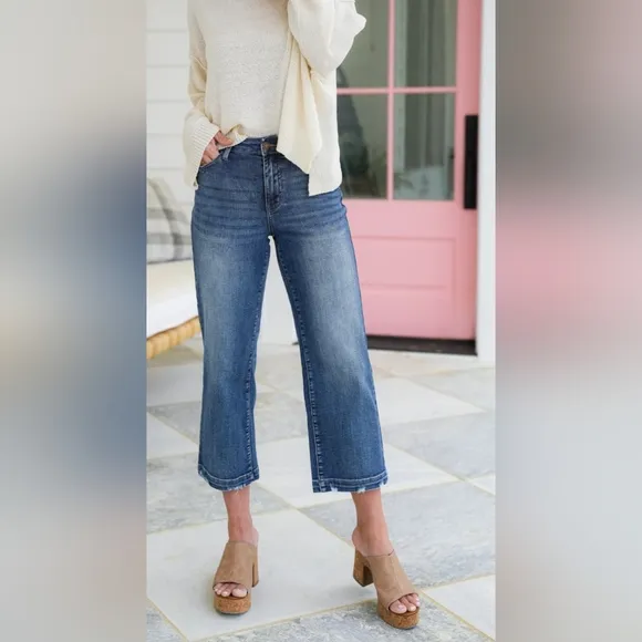 Judy Blue High Rise Vintage Wash Wide Leg Cropped Jeans Stretch Classic 11/30