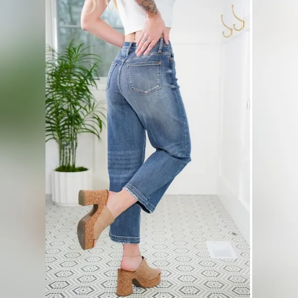 Judy Blue High Rise Vintage Wash Wide Leg Cropped Jeans Stretch Classic 11/30