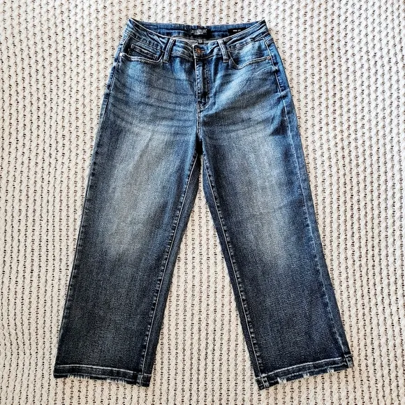 Judy Blue High Rise Vintage Wash Wide Leg Cropped Jeans Stretch Classic 11/30