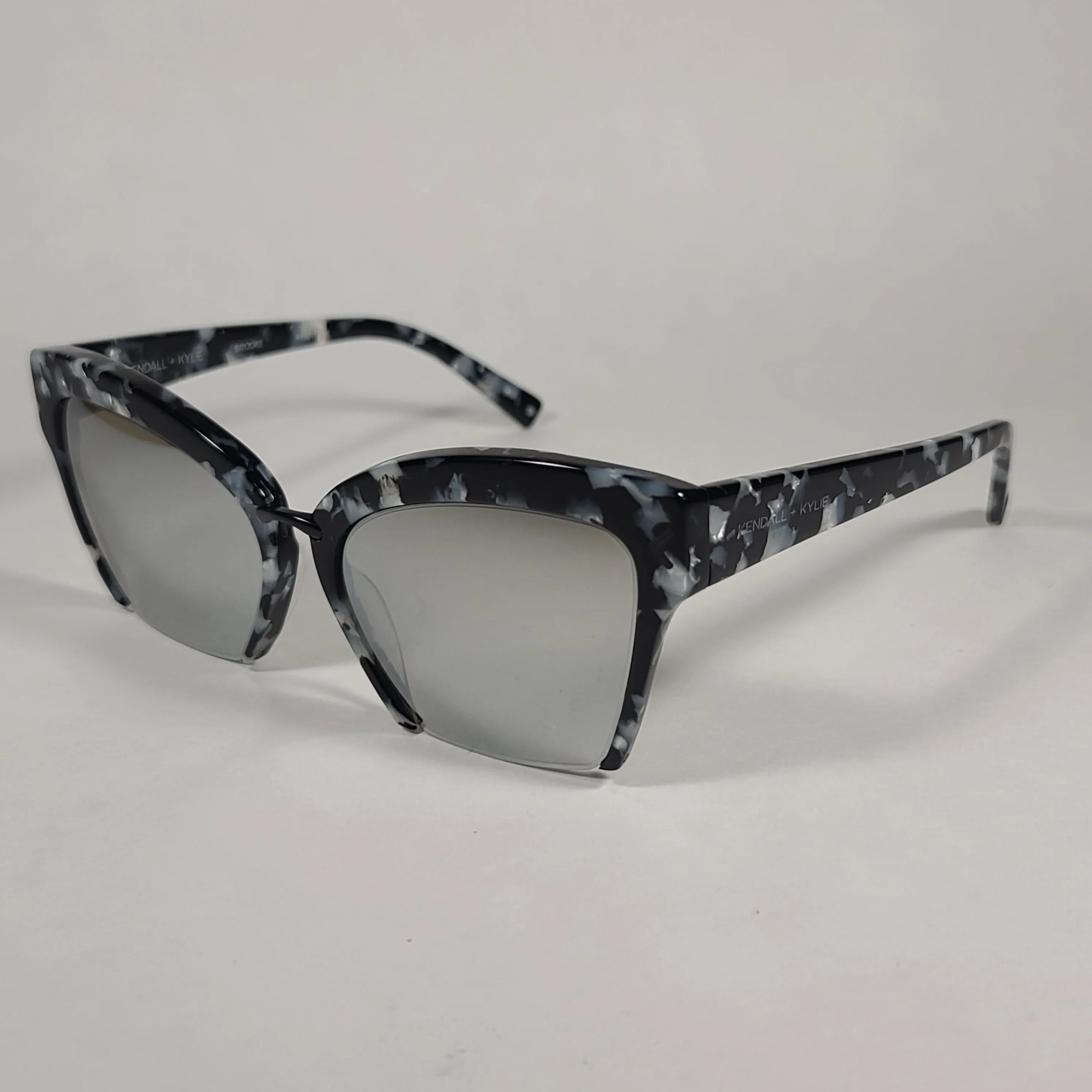 Kendall   Kylie Brooke Cut Off Cat Eye Sunglasses Black Marble Silver Lens KK5001 961
