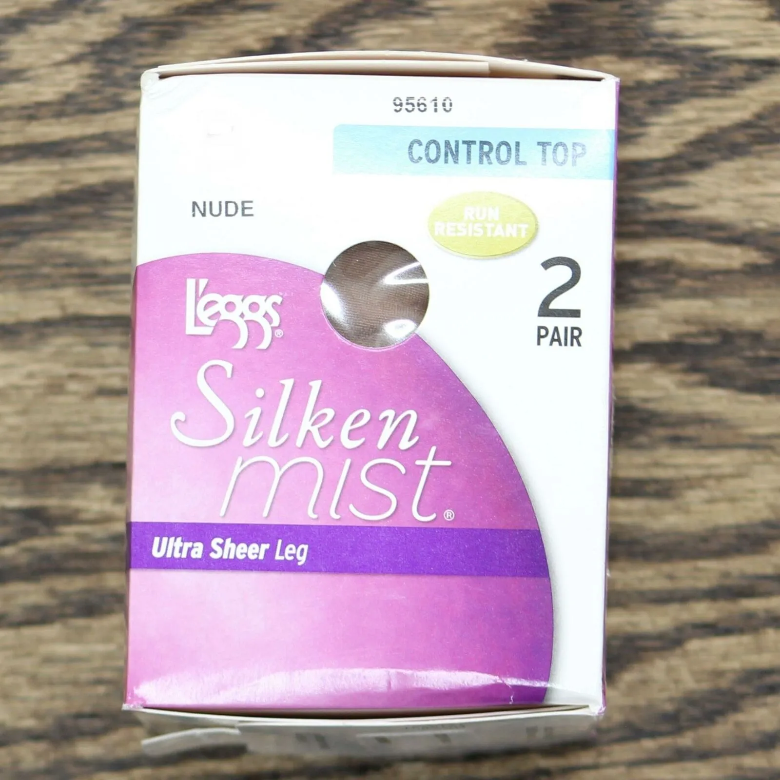 L'eggs Silken Mist Women's Ultra Sheer Run Resistant Pantyhose. 20170