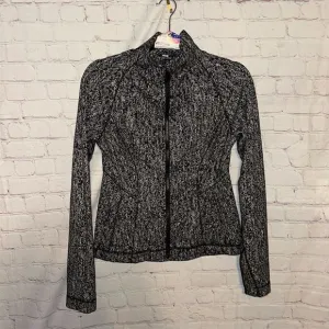 Lululemon Women's Define Jacket Size 8 Black Geometric Full Zip