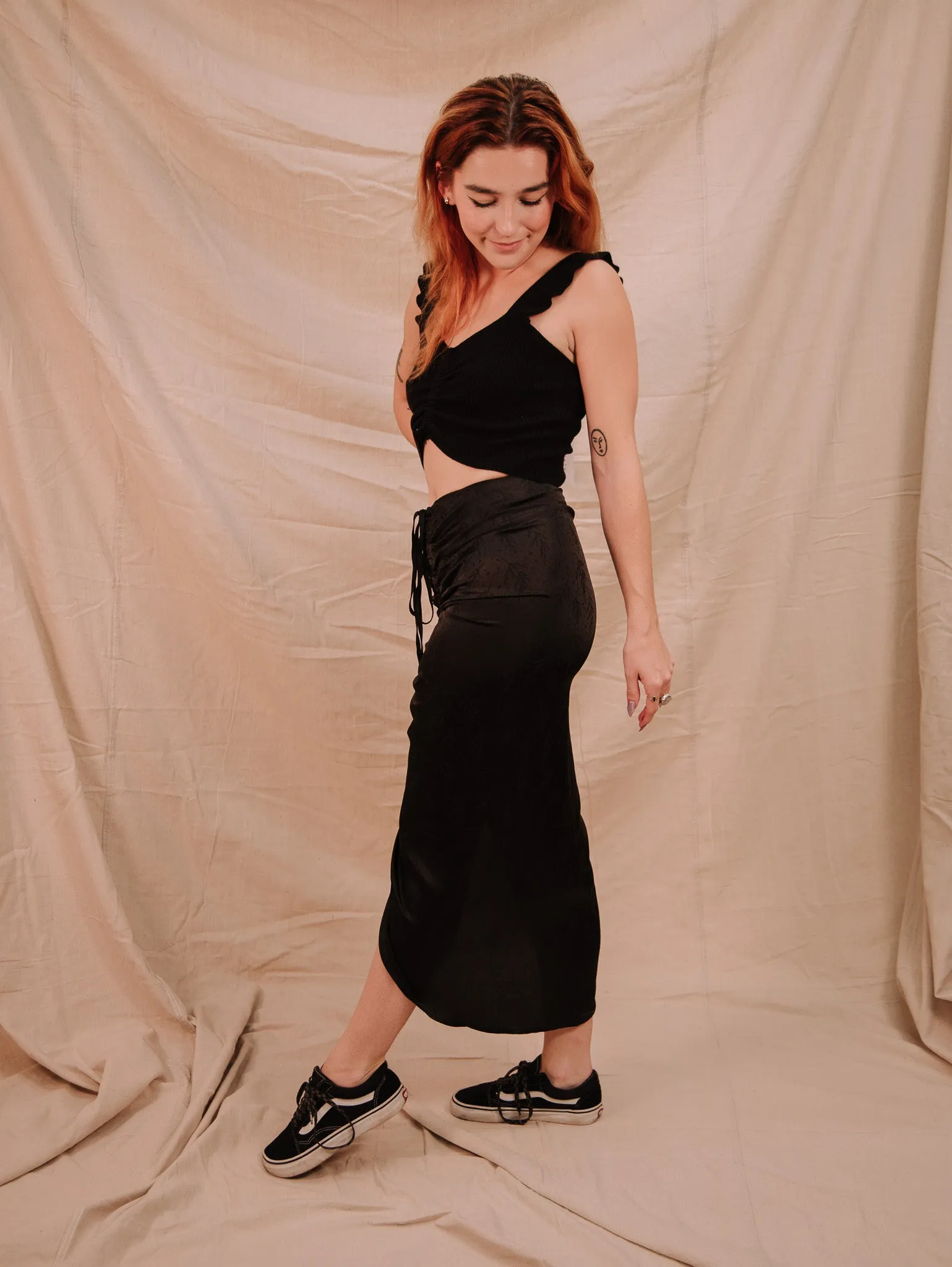 Miou Muse Textured Fabric Ruching Skirt - Black