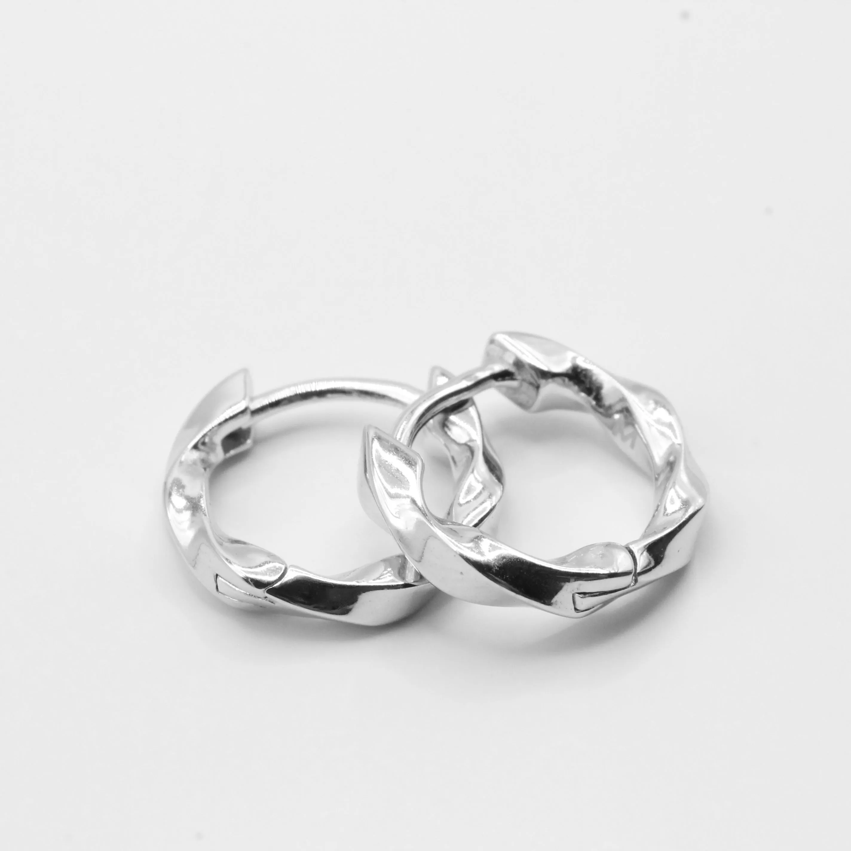 Mobius Hoops