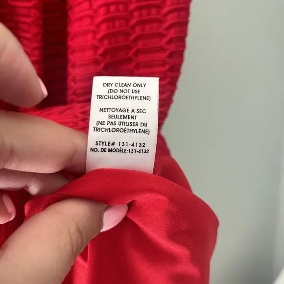 Nanette Lepore Women's Short Sleeve Textured Red Dress Size 6
