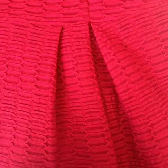 Nanette Lepore Women's Short Sleeve Textured Red Dress Size 6