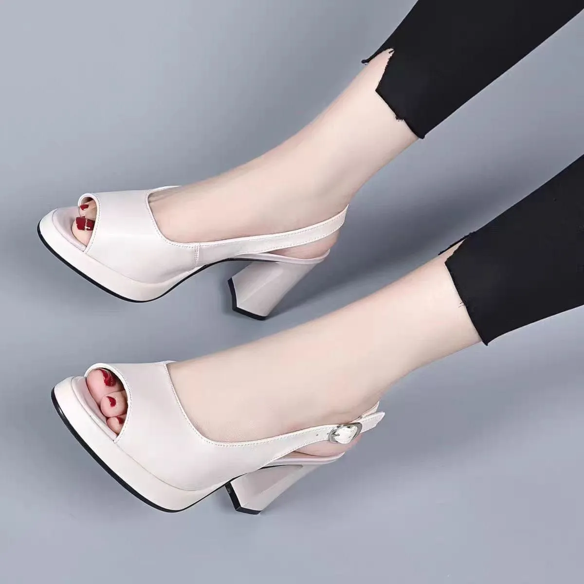 Natalia® | Breathable leather heels!