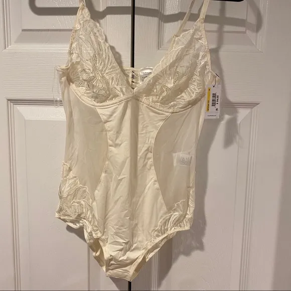 New Calvin Klein Women's Perfectly Fit Iris Lace Bodysuit