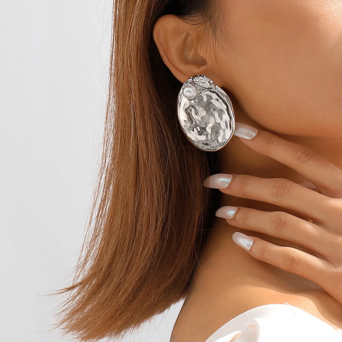 Pearl & Silver-Plated Textured Round Stud Earrings