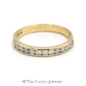 Round Brilliant Cut Diamond Wedding Band in 14K Yellow Gold