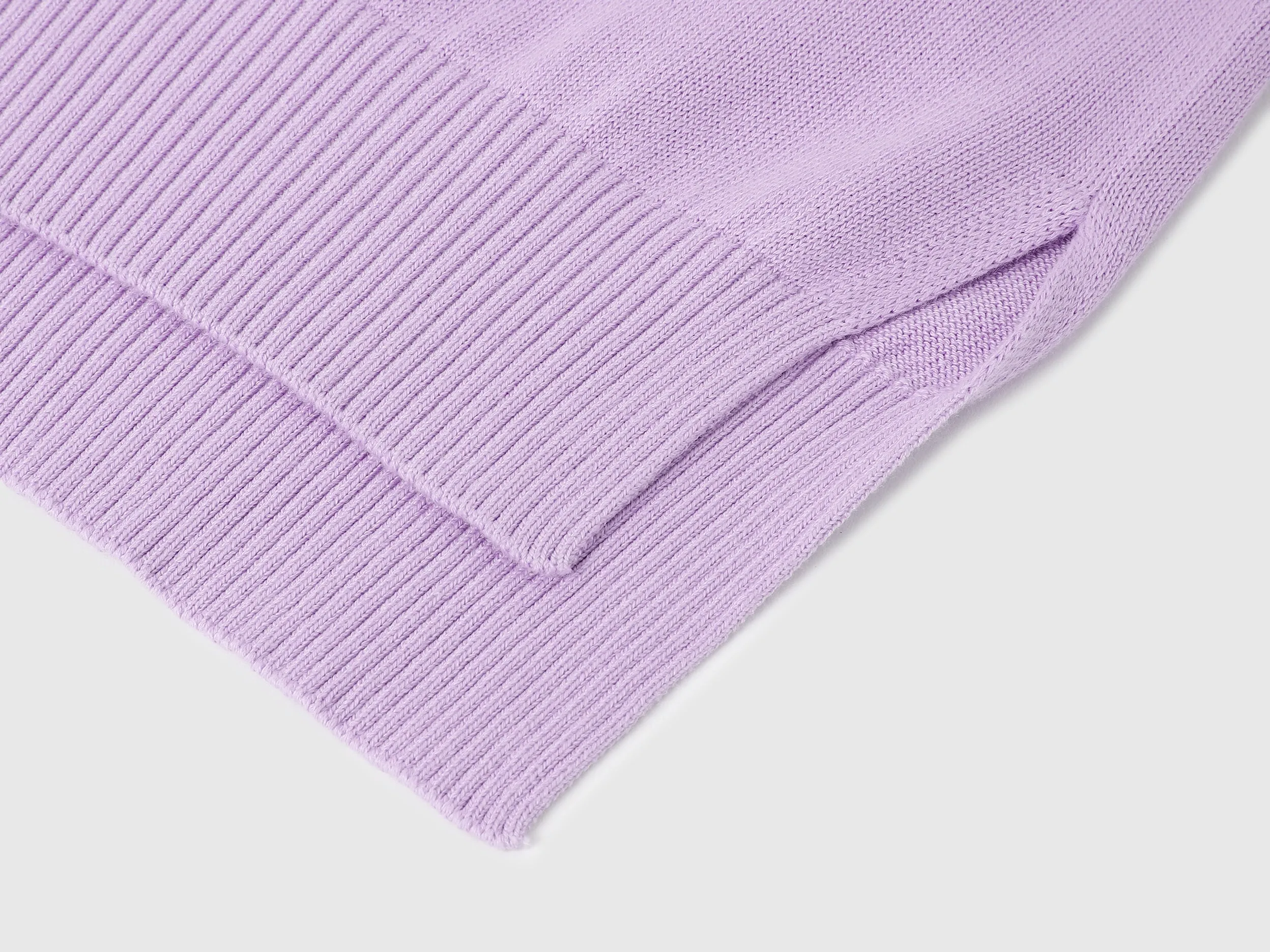 Round Neck Textured Sweatshirts