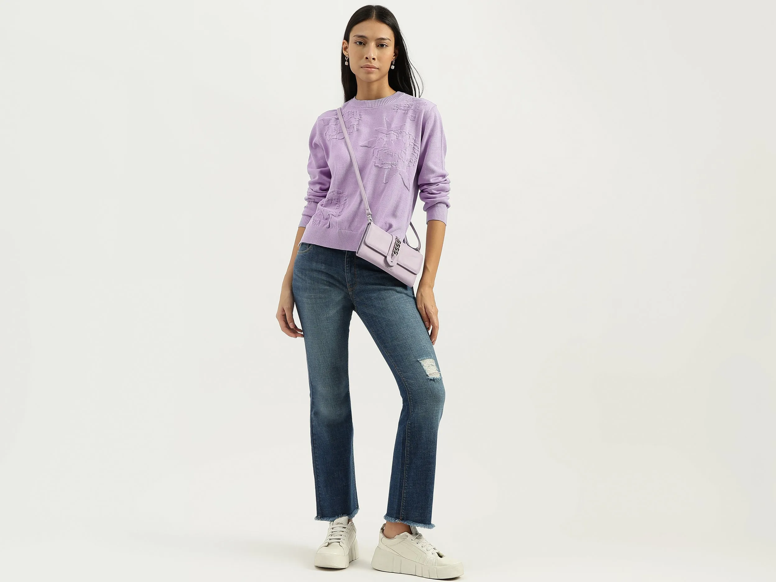 Round Neck Textured Sweatshirts