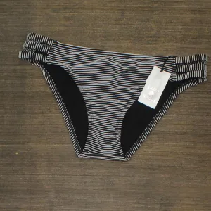 Shade & Shore Women's Textured Hipster Bikini Bottom AF0170B
