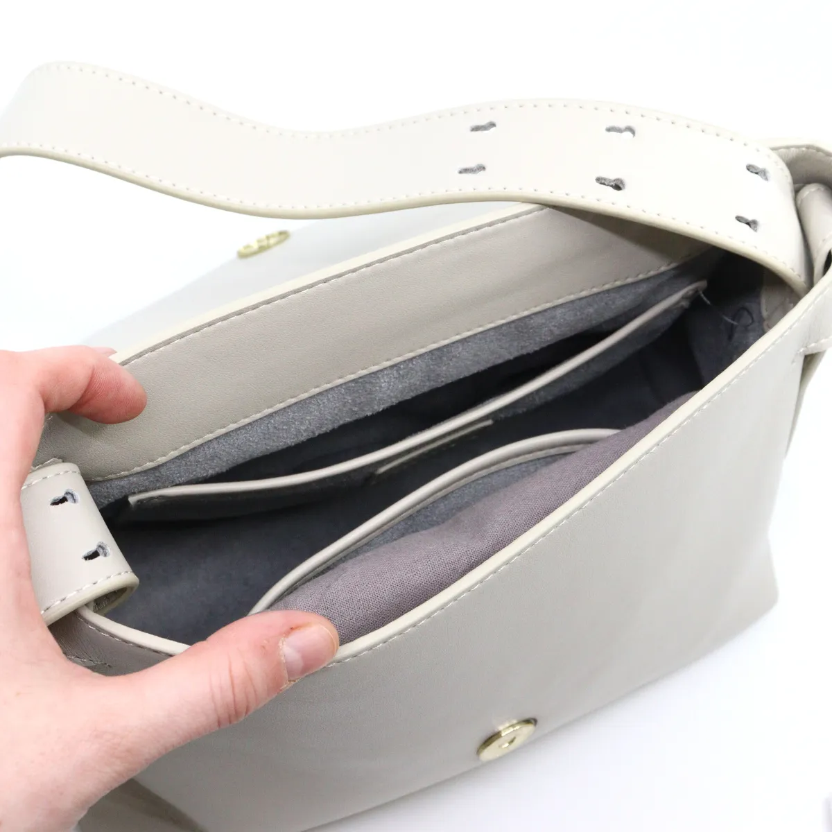 SHOULDER POUCH IVORY