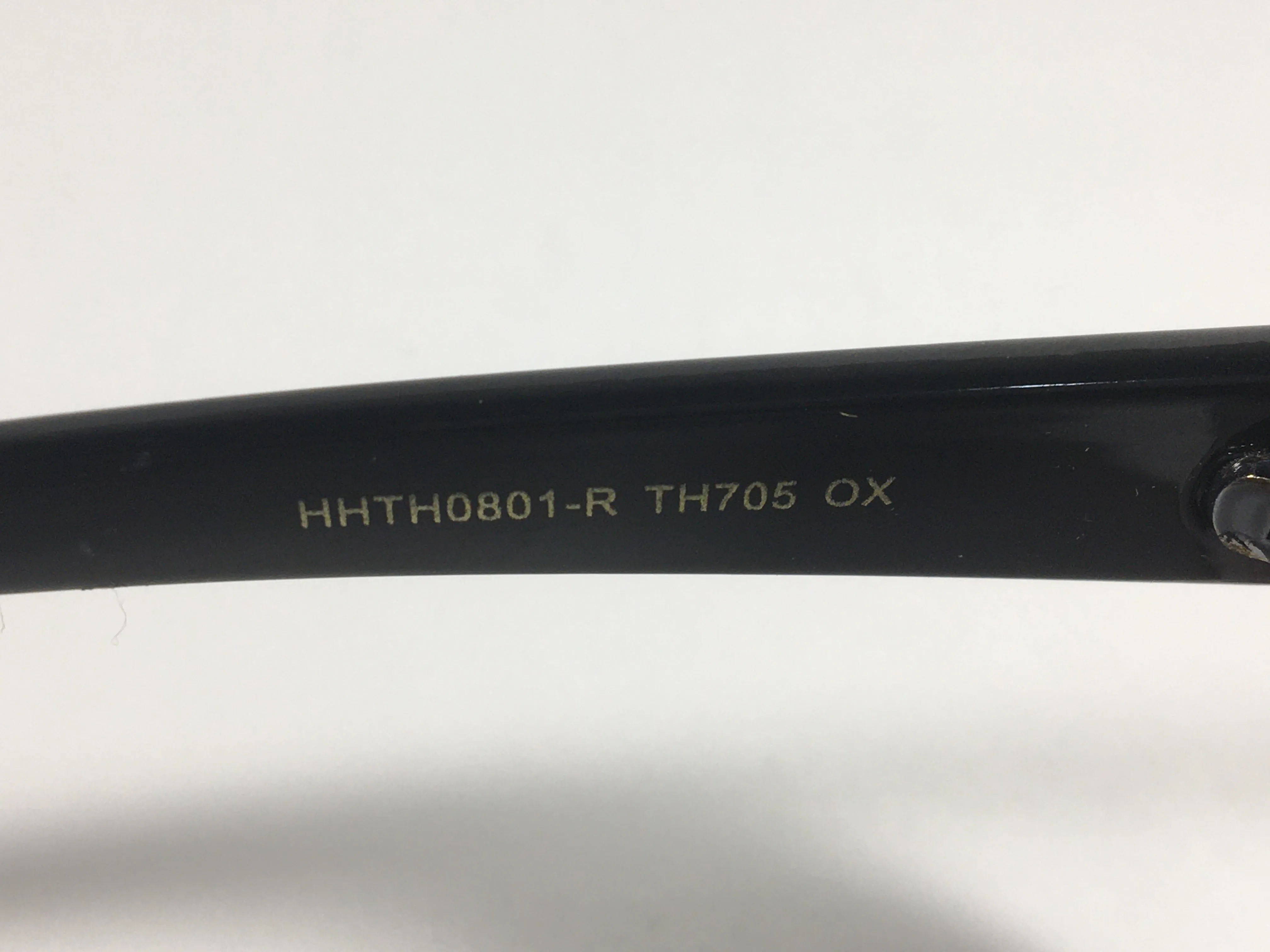 Tahari Shield Cat Eye Sunglasses Black Frame Smoke Gray Gradient Lens TH705 OX