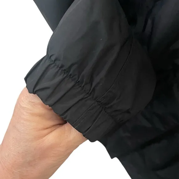 The North Face HyVent Black Rain Lightweight Jacket Black Size M