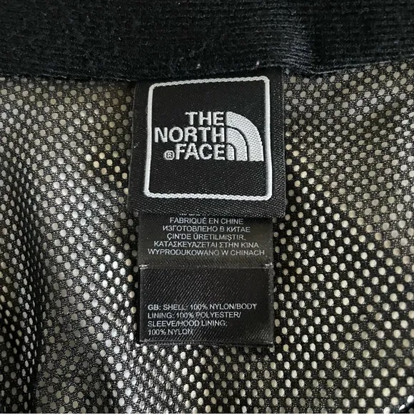 The North Face HyVent Black Rain Lightweight Jacket Black Size M