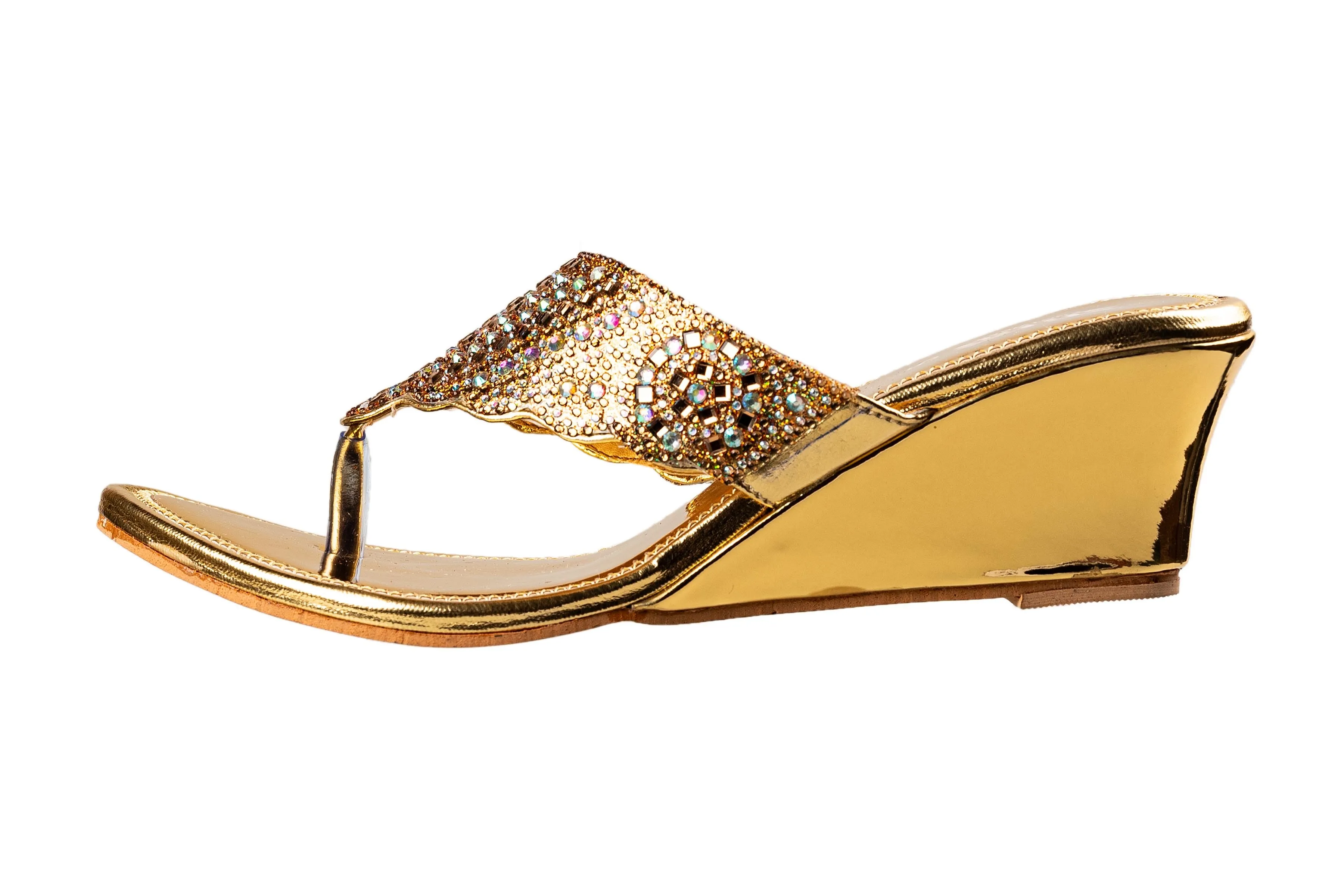 Titas Ladies Golden Wedding Chappal