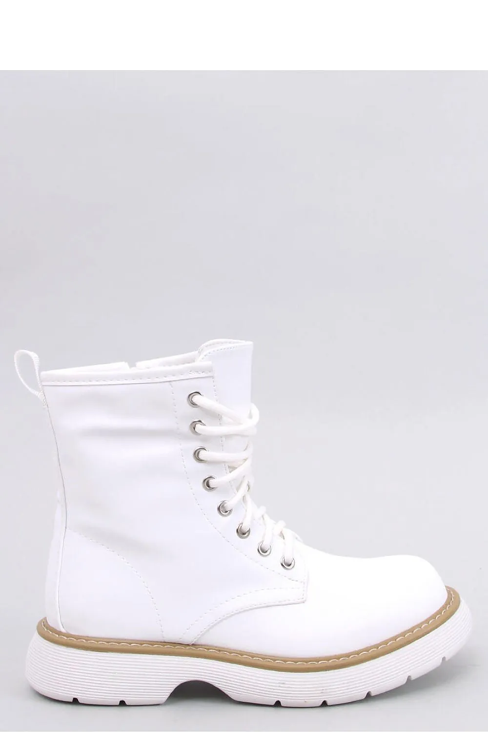 Trapper shoes
