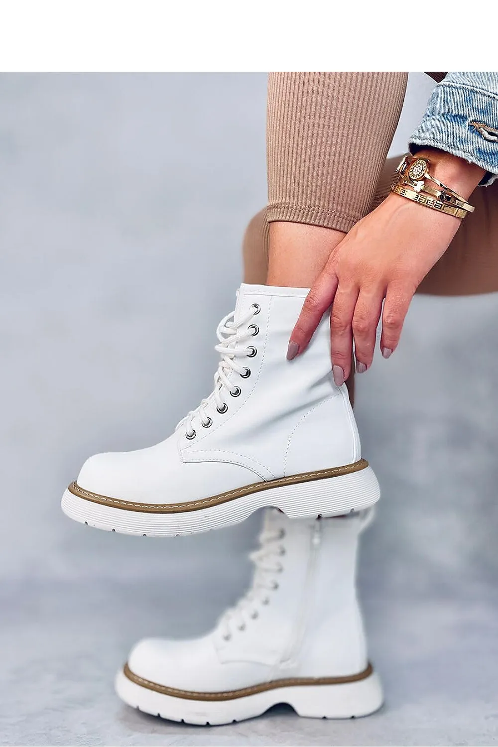 Trapper shoes