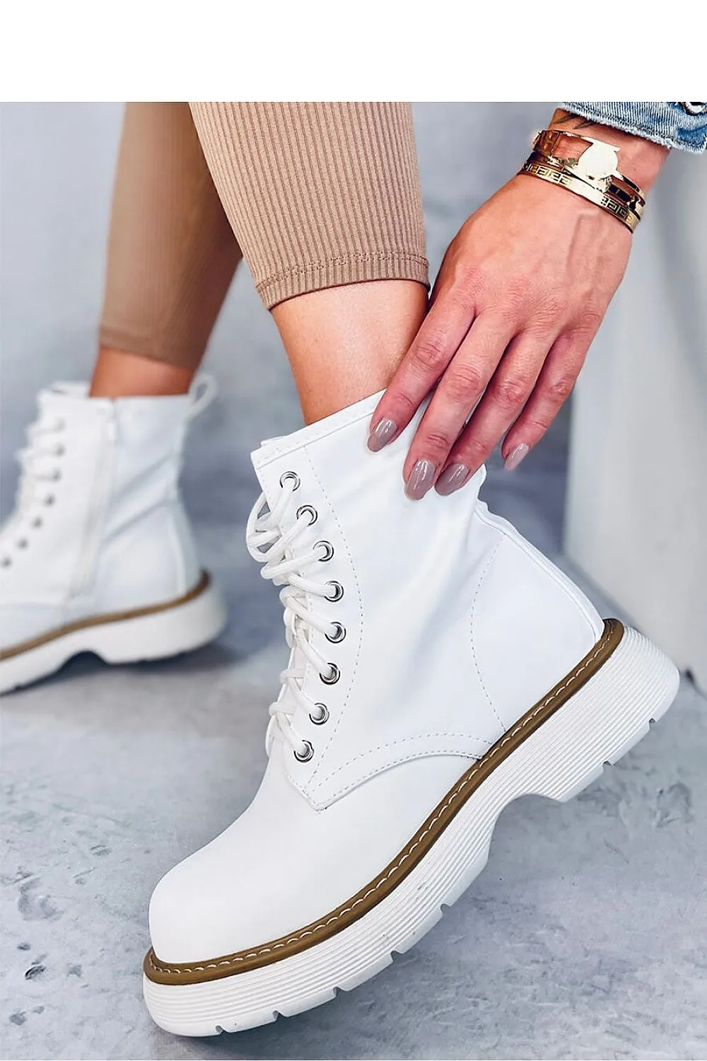 Trapper shoes