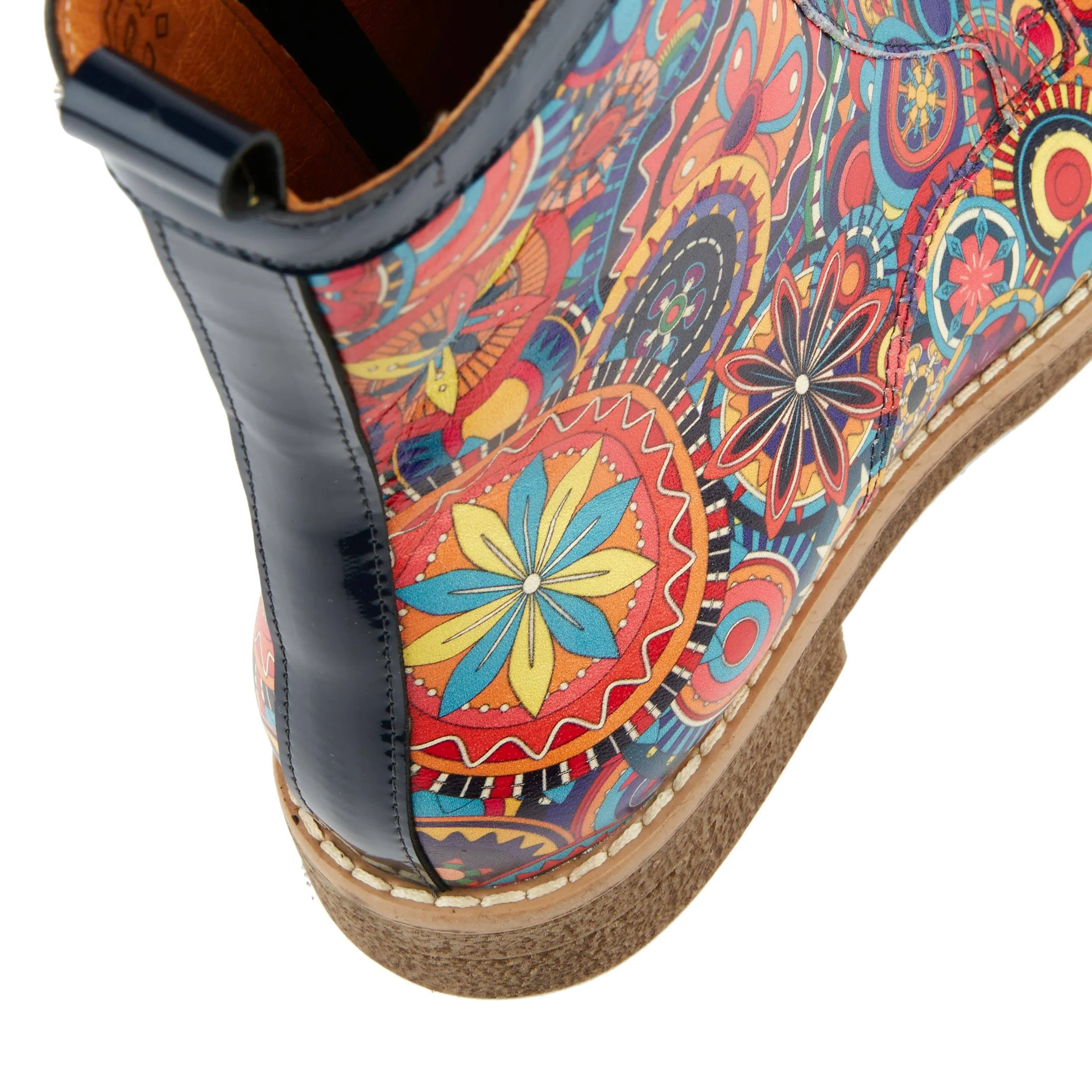 Traveller -  New Signature Print