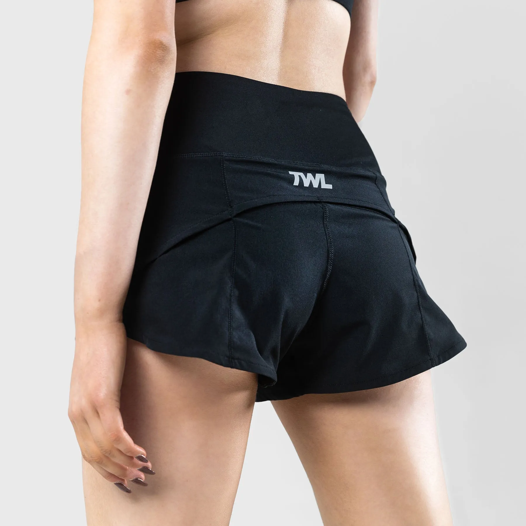 TWL - WOMEN'S MOTION SHORTS - Black