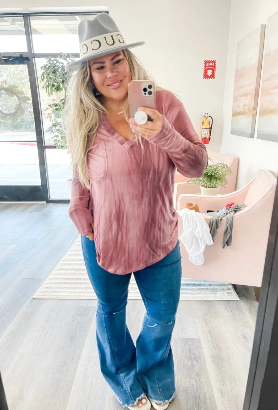 Ultra Soft Long-Sleeved V-Neck Tee in Mauve Tie-Dye