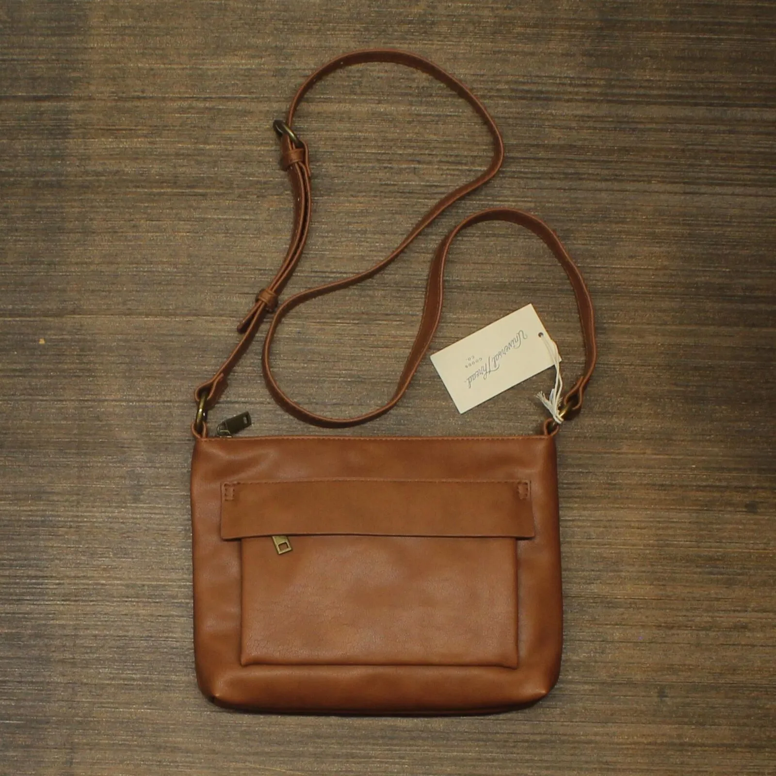 Universal Thread Women's Campbell Crossbody Bag