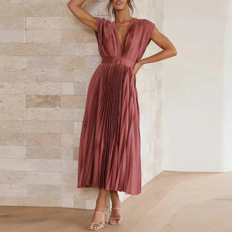 V-Neck Elegance™ | Women's Pleated Midi Dress | Lightweight Fabric, Flattering Fit & Stylish Design