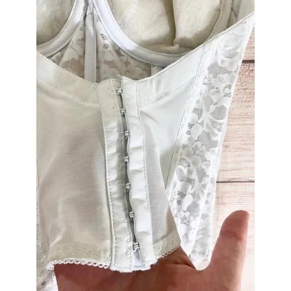 Vintage Fredericks Of Hollywood Women's White Lace Soft Bustier - 34C
