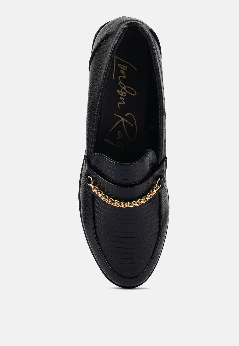 Vouse Low Block Loafers Adorned With Golden Chain By Ruw
