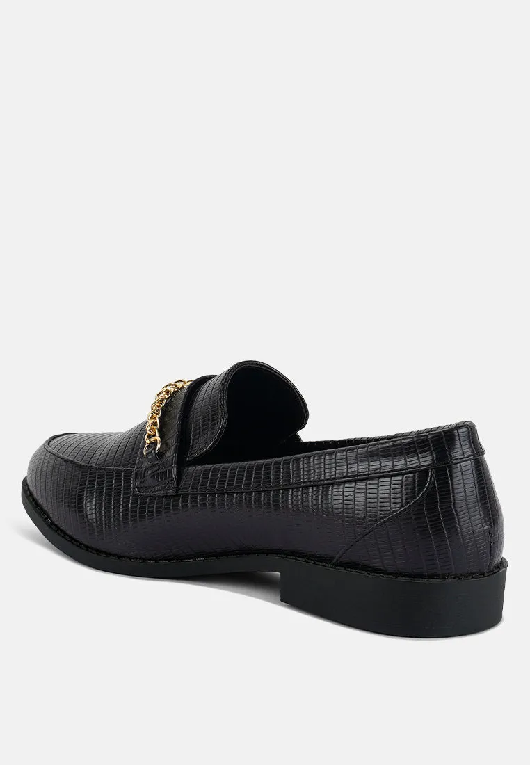 Vouse Low Block Loafers Adorned With Golden Chain By Ruw