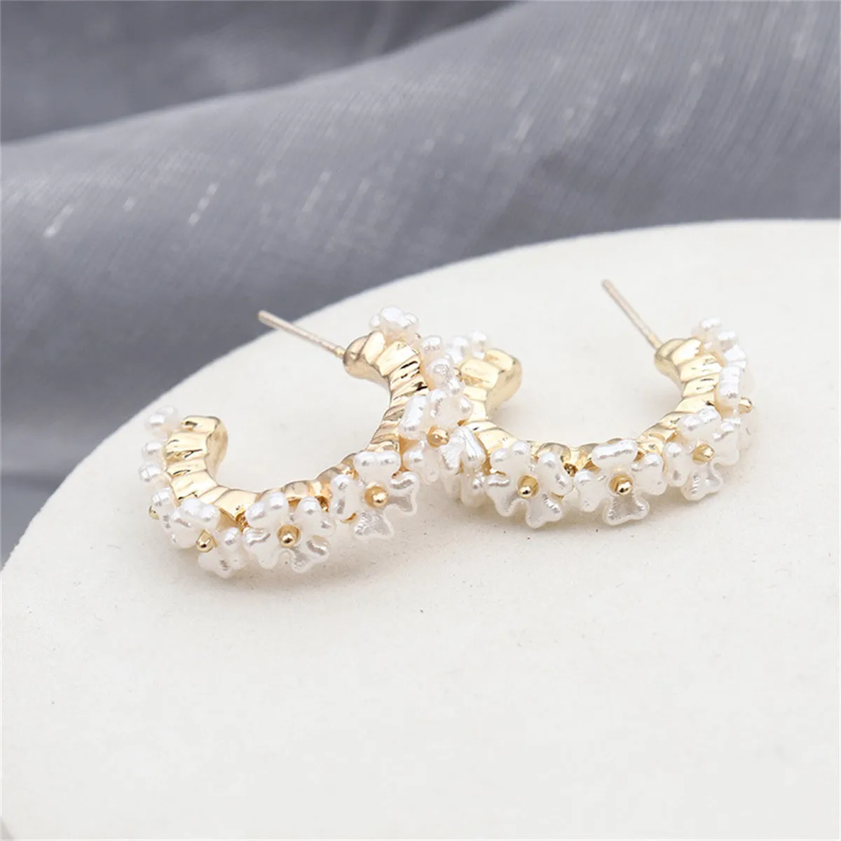 White Acrylic & 18K Gold-Plated Flower Cluster Huggie Earrings